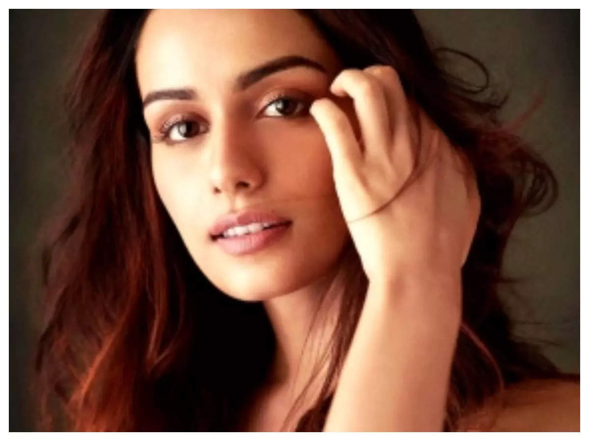 Manushi Manushi Chhillar All Set To Make Her Debut At Cannes Film