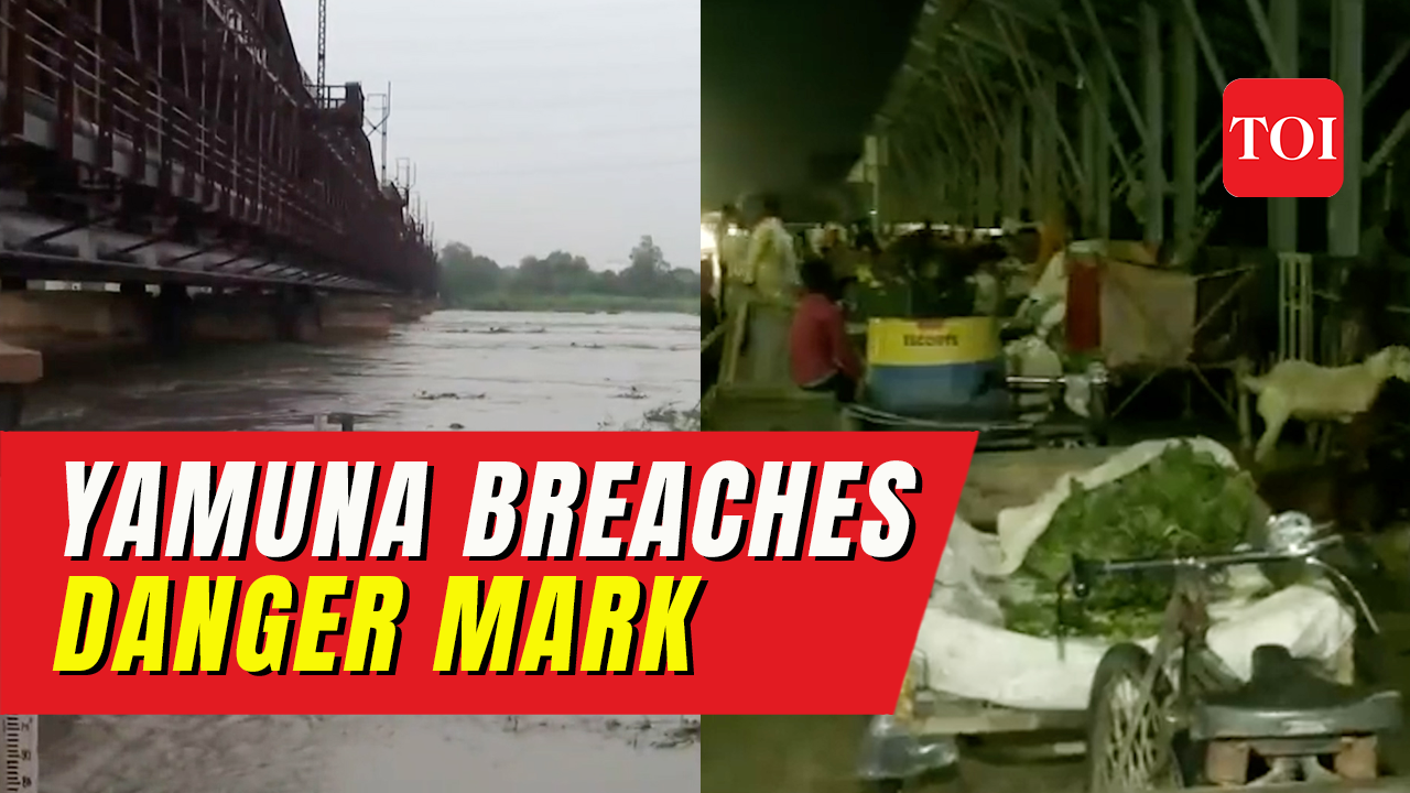 Water Level In Yamuna River Breaches Danger Mark Residents Living On