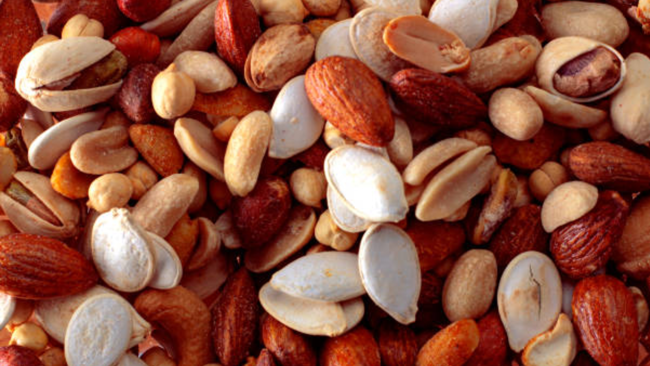 How To Eat Dry Fruits For Maximum Health Benefits As