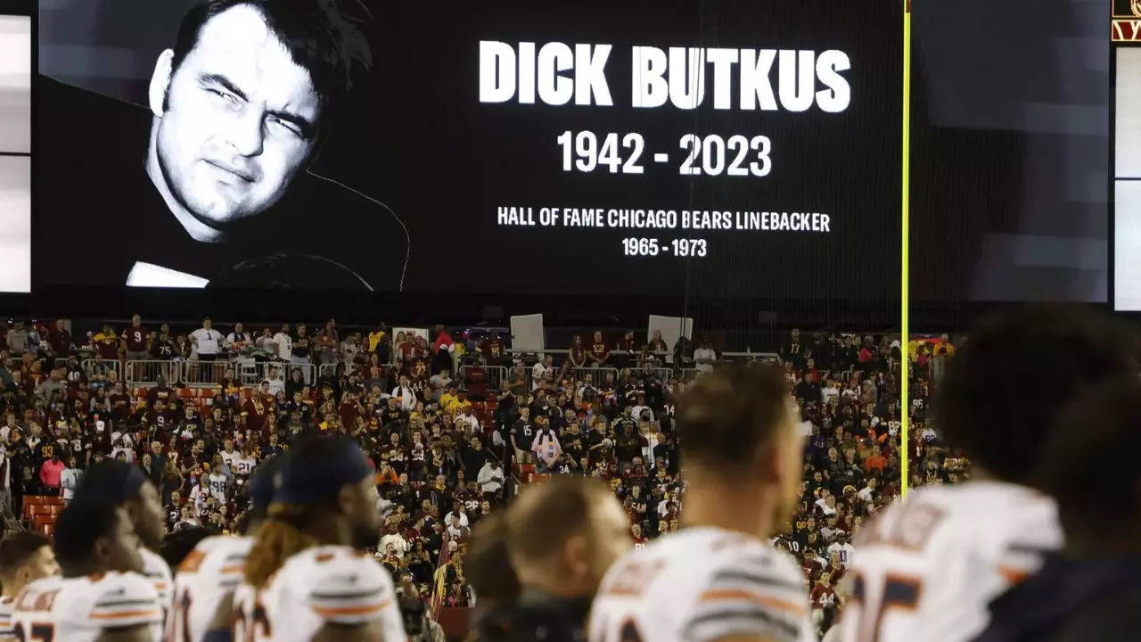 Dick Butkus, fearsome Hall of Fame Chicago Bears linebacker, dead