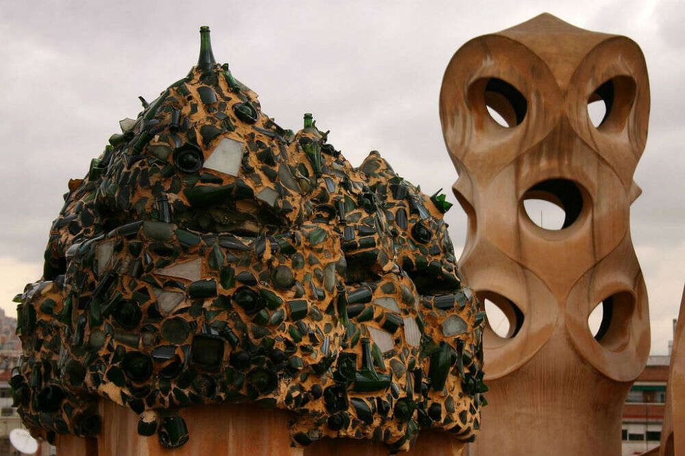 Casa Milà: the modernist building in Barcelona 3252539040_2ec0ebbb5f_b