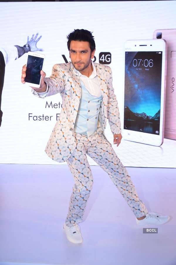 Ranveer Singh Launches Vivo The Etimes Photogallery Page