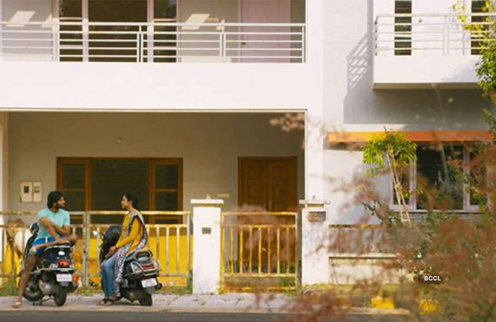 A still from Pellichoopulu