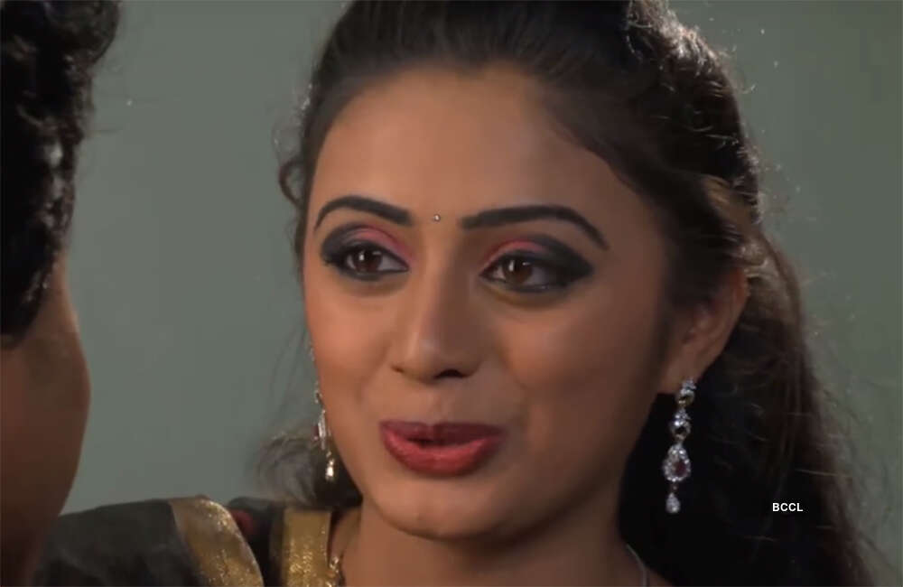 A still from Hosa Anubhava