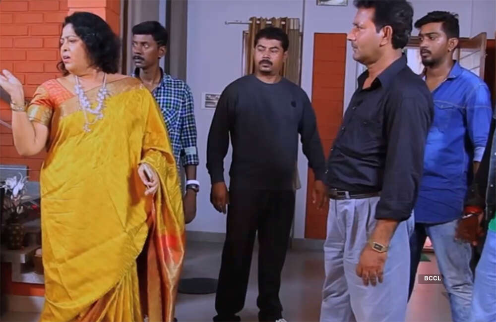 A still from Hosa Anubhava