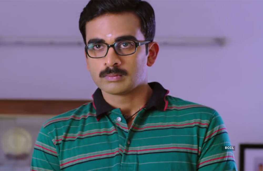 A still from Kootathil Oruthan