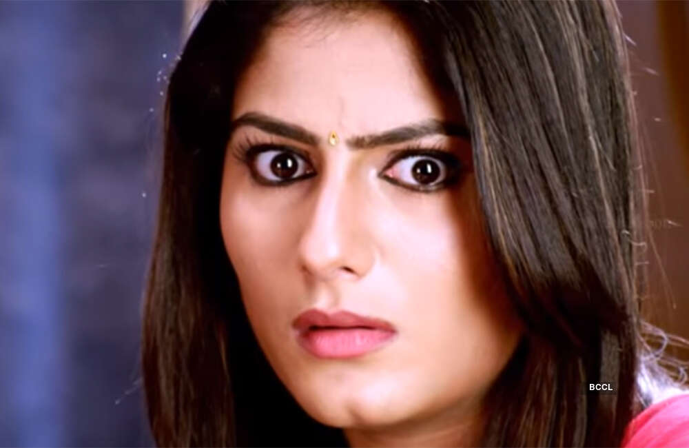 A still from Ullam Ullavarai