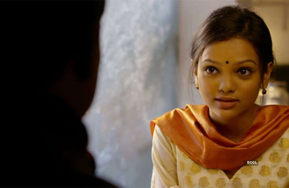 A still from Maj Rati Keteki