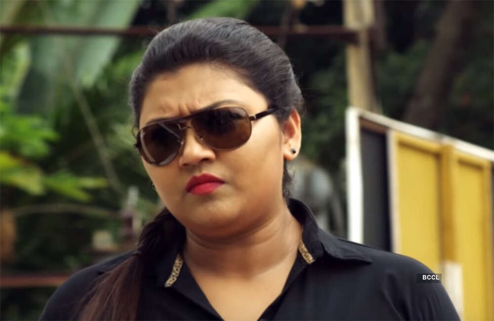 A still from Mombathi