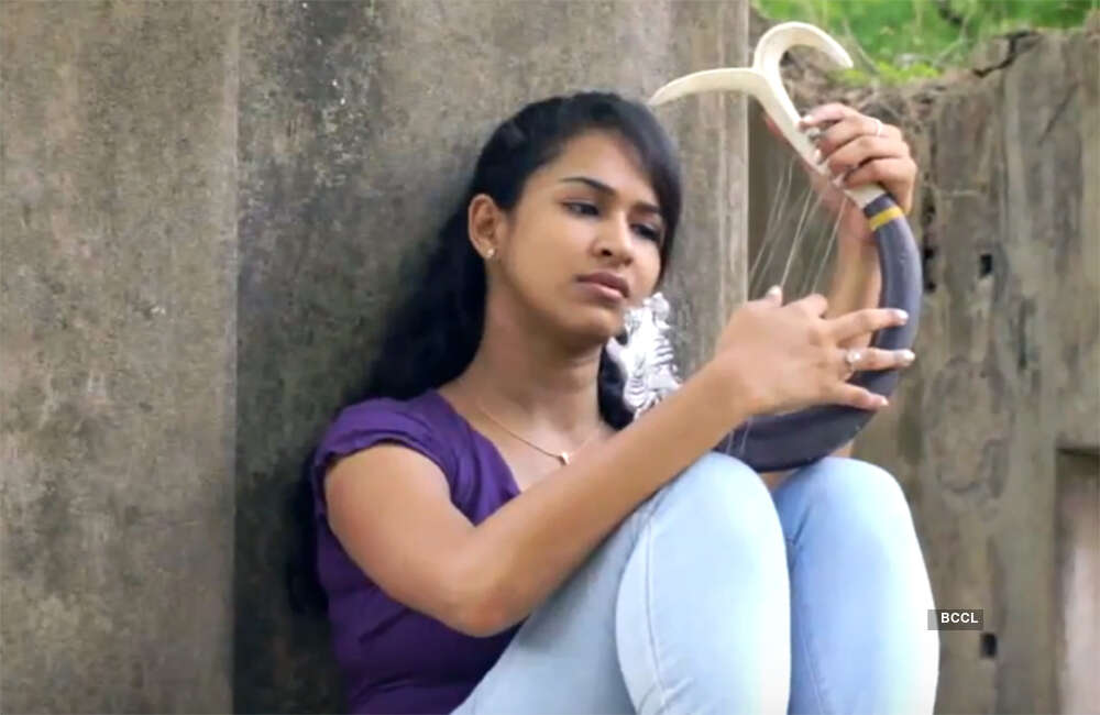 A still from Yazh