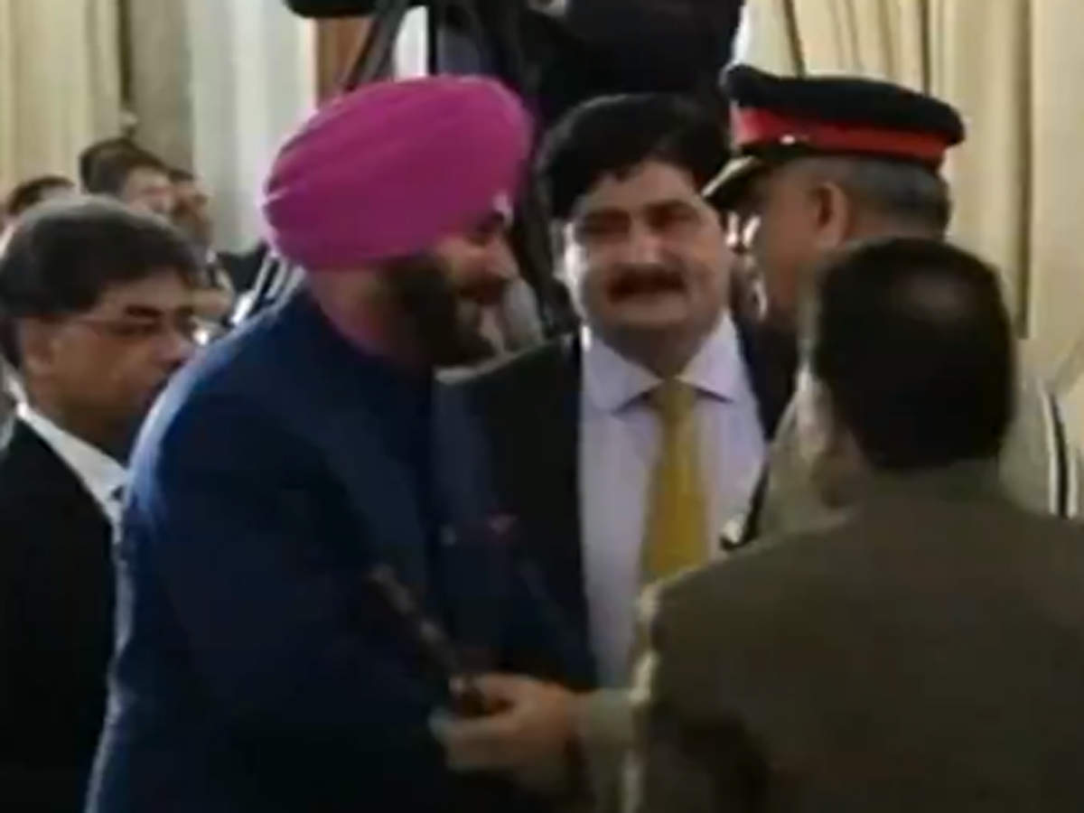 Navjot Singh Sidhu Meets Pak Army Chief Qamar Javed Bajwa At Imran Khan