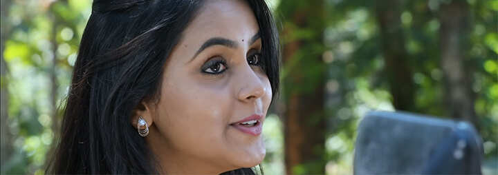 Preethi-Keli-Sneha-KaledukollabediDB