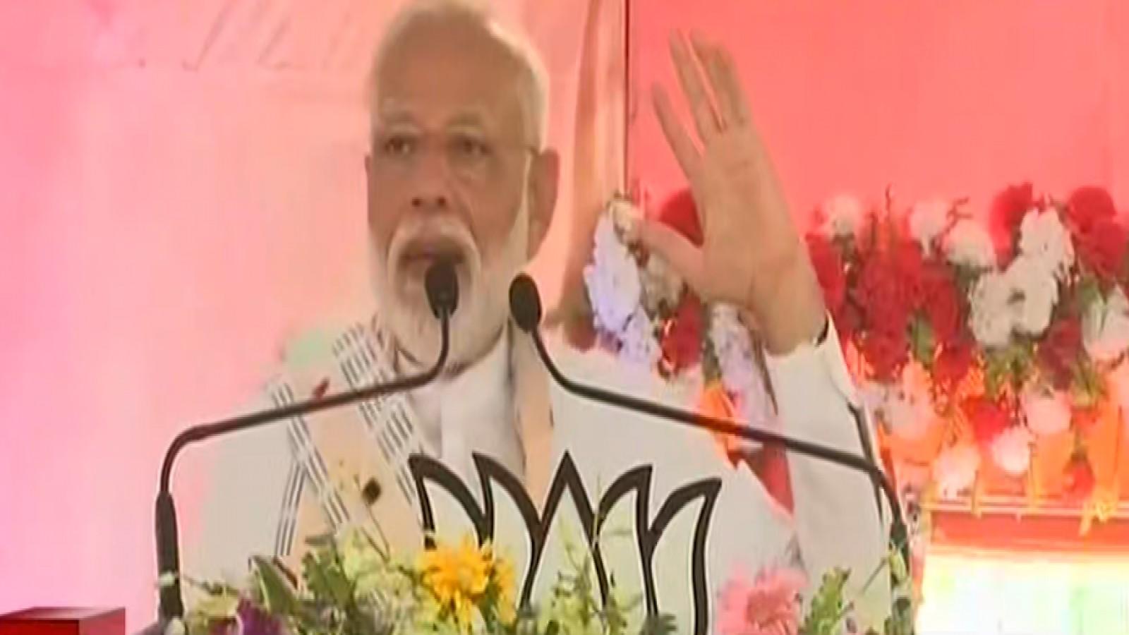 Lok Sabha Polls Pm Modi Addresses Party Workers In Varanasi Praises