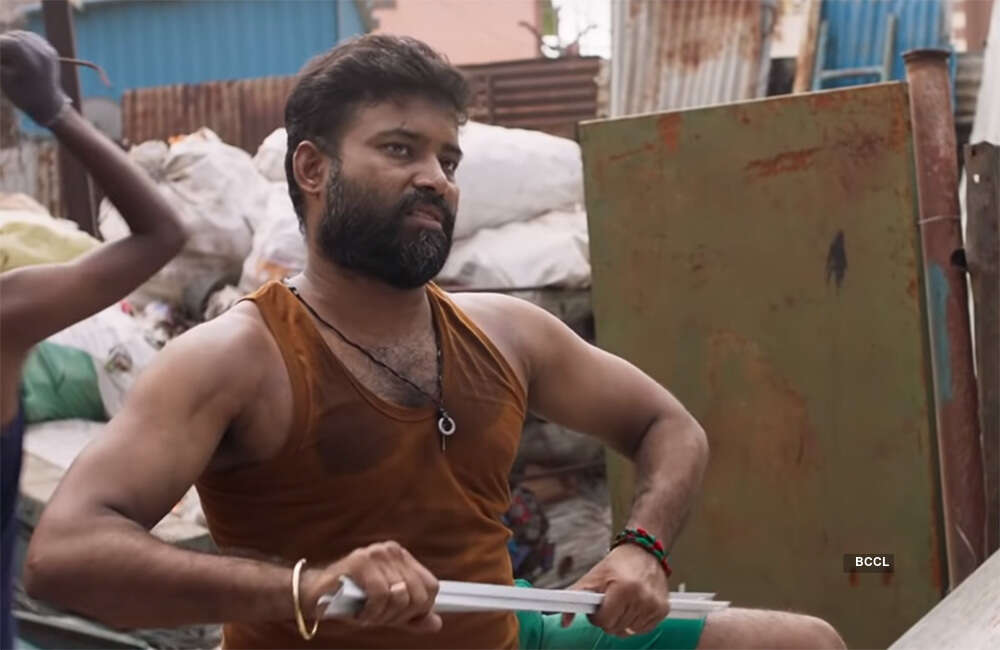 Irandam-Ulagaporin-Kadaisi-Gundu3