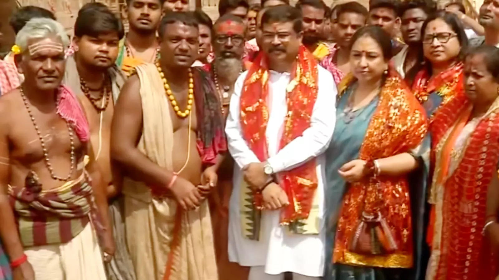 Odisha Union Minister Dharmendra Pradhan Offers Prayers At Tara Tarini