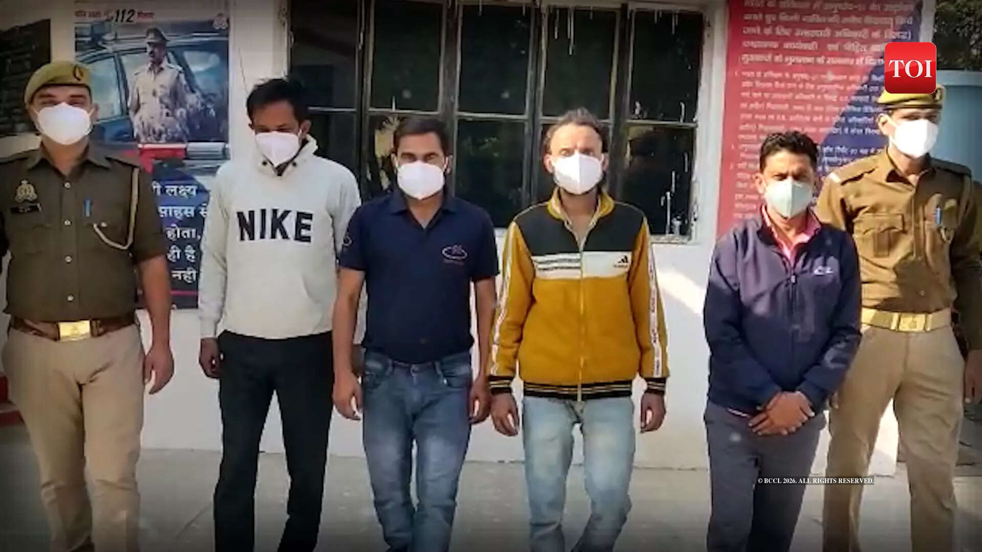 Noida Police Busts Sex Racket In Oyo Hotel Rescue 7 Women
