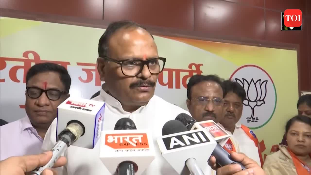 Uttar Pradesh Deputy Cm Brajesh Pathak Welcomes New Members Joining Bjp