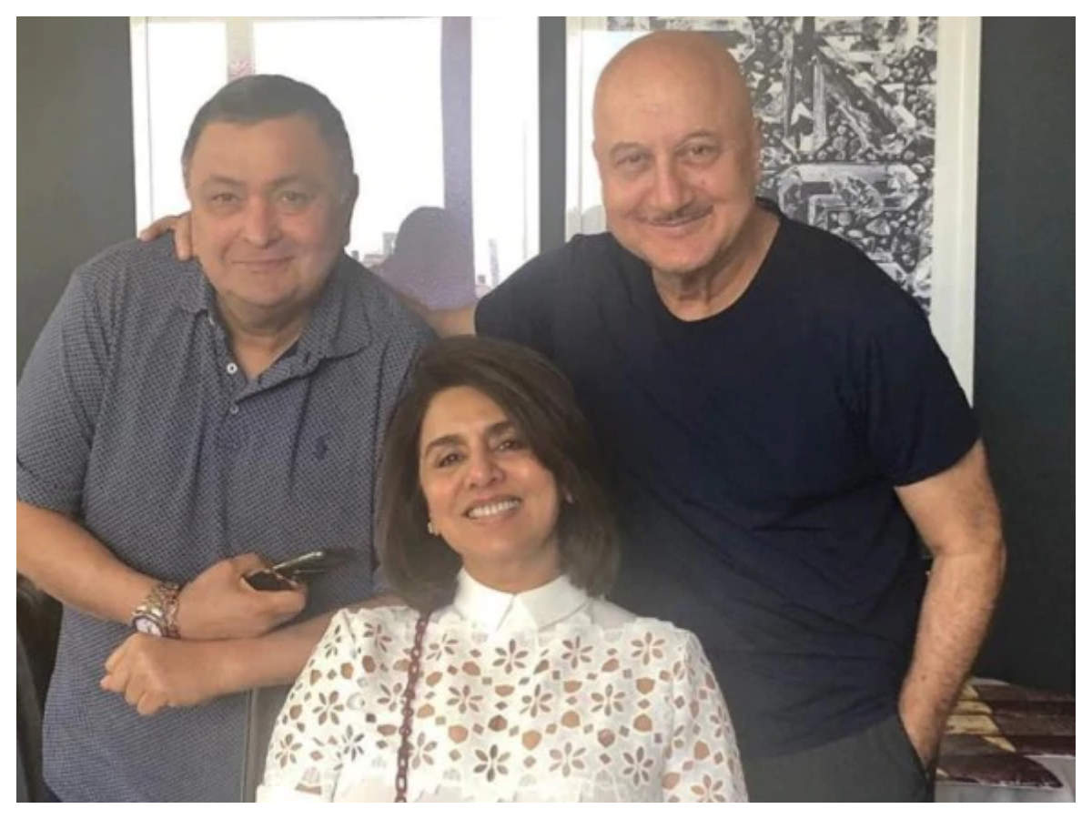 Photos  Rishi and Neetu Kapoor grace Anupam Kher s book launch in New York - Times of India
