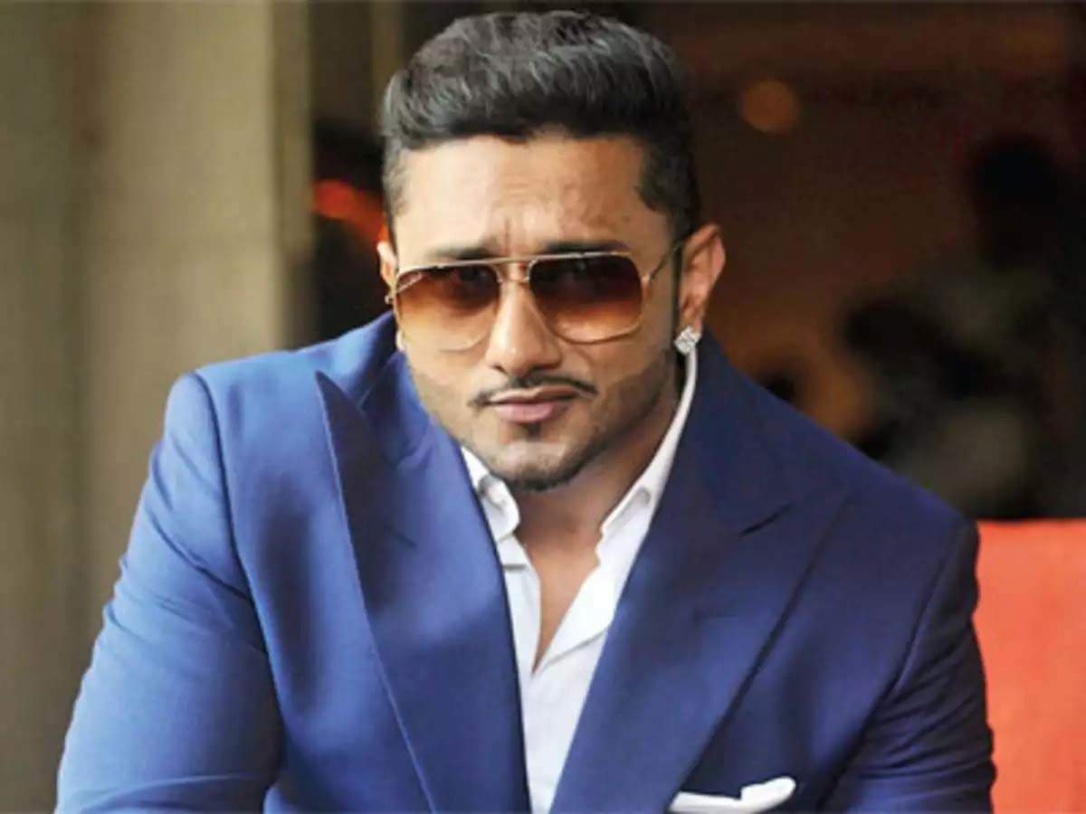 Lucknow Court Issues Non-Bailable Warrant Against Yo Yo Honey Singh - Times Of India