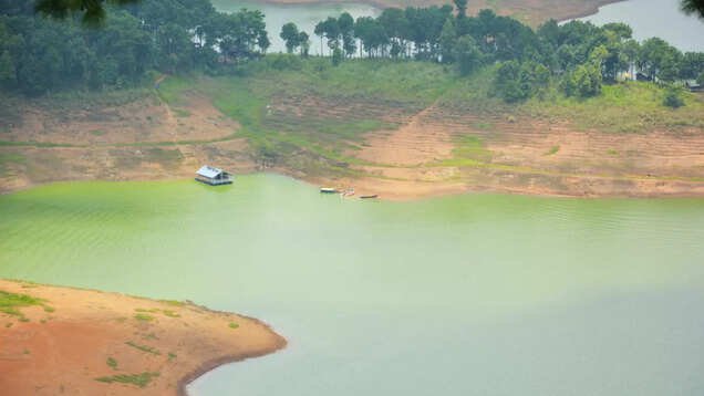 This man-made lake turned Meghalaya into a dreamy destination This man-made lake turned Meghalaya into a dreamy destination