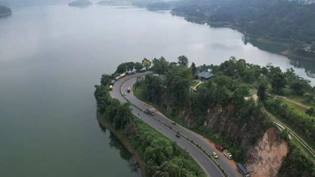 This man-made lake turned Meghalaya into a dreamy destination This man-made lake turned Meghalaya into a dreamy destination
