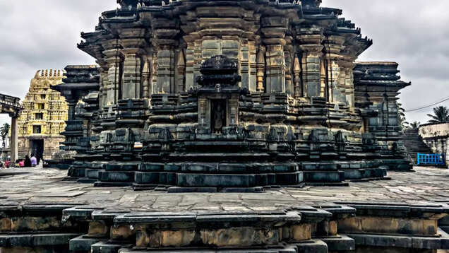 Step back in time at Sacred Ensemble of Hoysala in Halebidu, Karnataka Step back in time at Sacred Ensemble of Hoysala in Halebidu, Karnataka