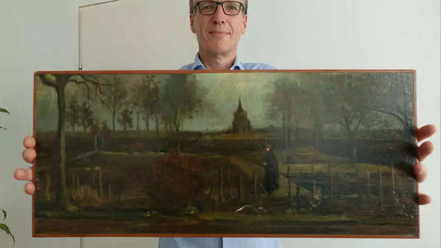 Stolen Vincent van Gogh painting, worth more than INR 50 crore, returned in a bag! Stolen Vincent van Gogh painting, worth more than INR 50 crore, returned in a bag!