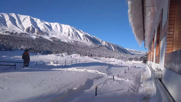 Gulmarg hotels that will give the best view of the valley Gulmarg hotels that will give the best view of the valley