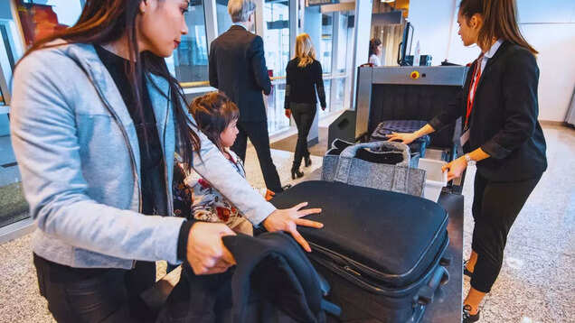Dunedin Airport in New Zealand introduces a 3-minute goodbye rule; know all about it Dunedin Airport in New Zealand introduces a 3-minute goodbye rule; know all about it