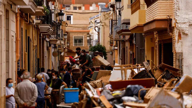 Why the streets of Spain are looking like an apocalypse? Why the streets of Spain are looking like an apocalypse?