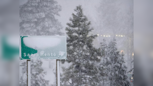 Snow Storm Packing Up To 10 Feet Blizzard Warnings Issued In California