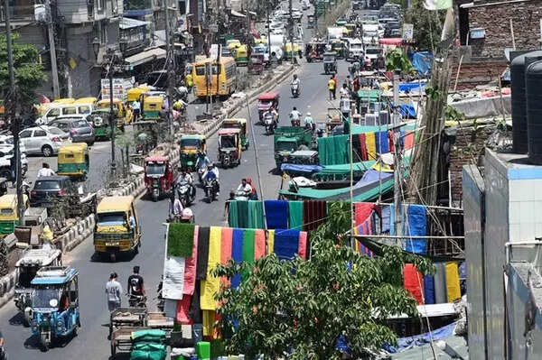 Public space shrinks on Guru Ravidas Marg in Govindpuri as authorities turn a blind eye to enroachments
