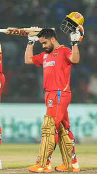 <i class="tbold">prabhsimran singh</i>