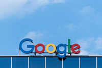 <i class="tbold">sergey brin</i>