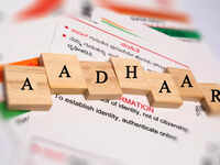 <i class="tbold">Aadhaar card</i>
