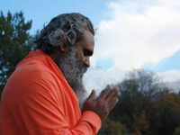 <i class="tbold">guru purnima</i>