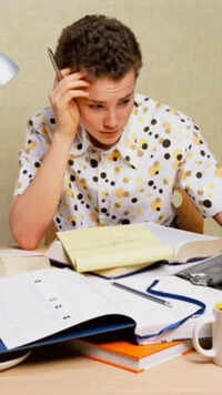 10 Everyday Habits That Hurt a Student's <i class="tbold">cognitive abilities</i>