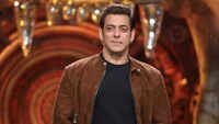 <i class="tbold">bigg boss 16</i>