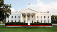The <i class="tbold">white house</i>