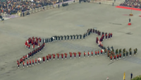 <i class="tbold">grand finale</i>