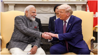 PM Modi meets US President Trump at <i class="tbold">white house</i>