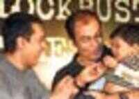 Aamir makes time to celebrate again at Sandeep Bhargava's party in Mumbai