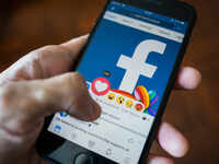 You are addicted to social media