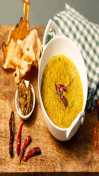 <i class="tbold">monsoon</i> is here! Try out these innovative khichdi recipes…