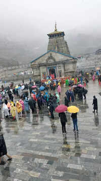 <i class="tbold">kedarnath yatra</i> disrupted