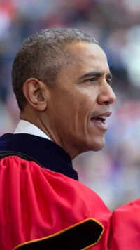 <i class="tbold">Barack Obama</i>