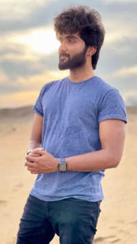 <i class="tbold">vishu</i> Unnikrishnan