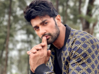 <i class="tbold">nishant singh</i> Malkhani