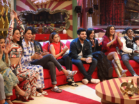 <i class="tbold">bigg boss 16</i>