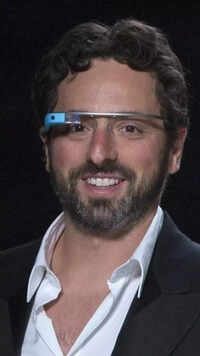 <i class="tbold">sergey brin</i>